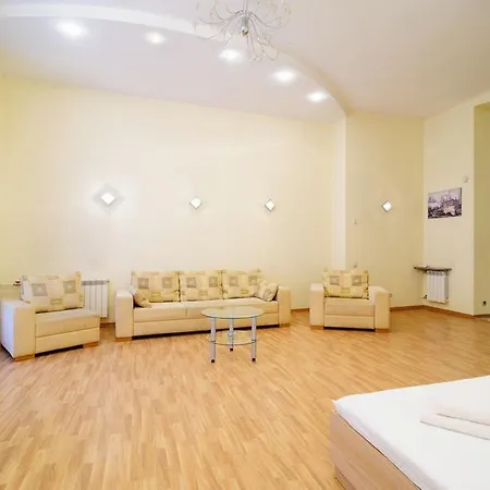 Apartment At The Railway Station *
