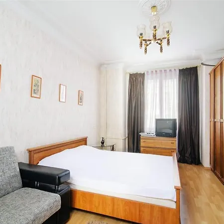 Apartment At The Railway Station *
